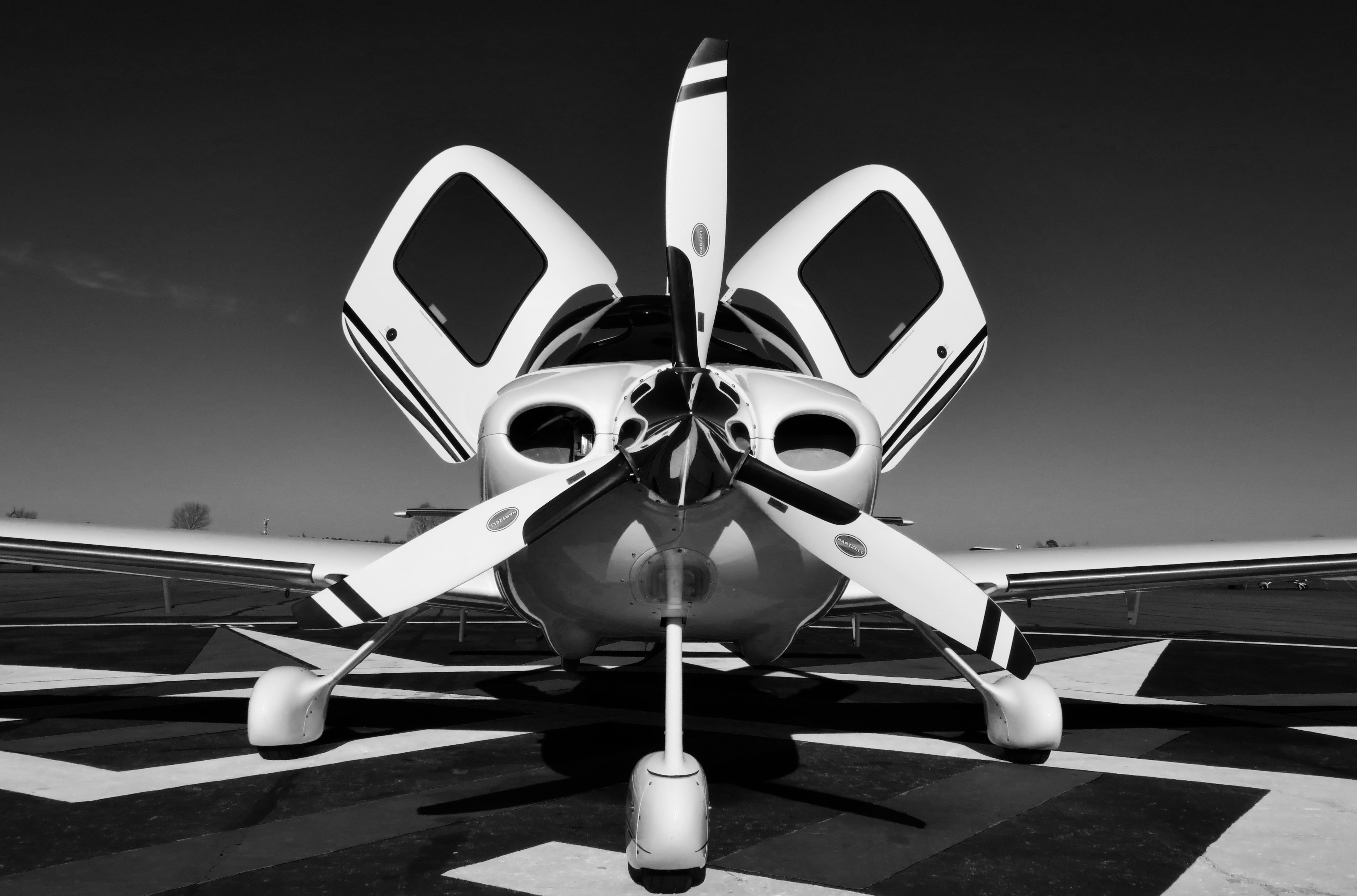 Cirrus SR22