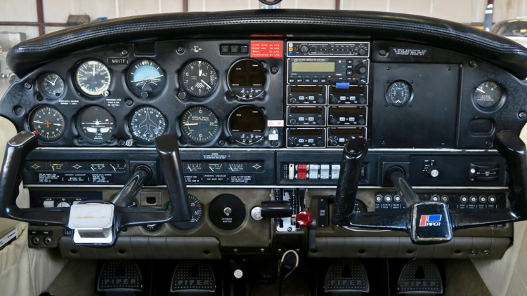 1976 N4117F Piper PA-28-181 AircraftMerchants