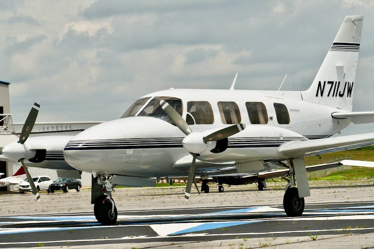 N711JW