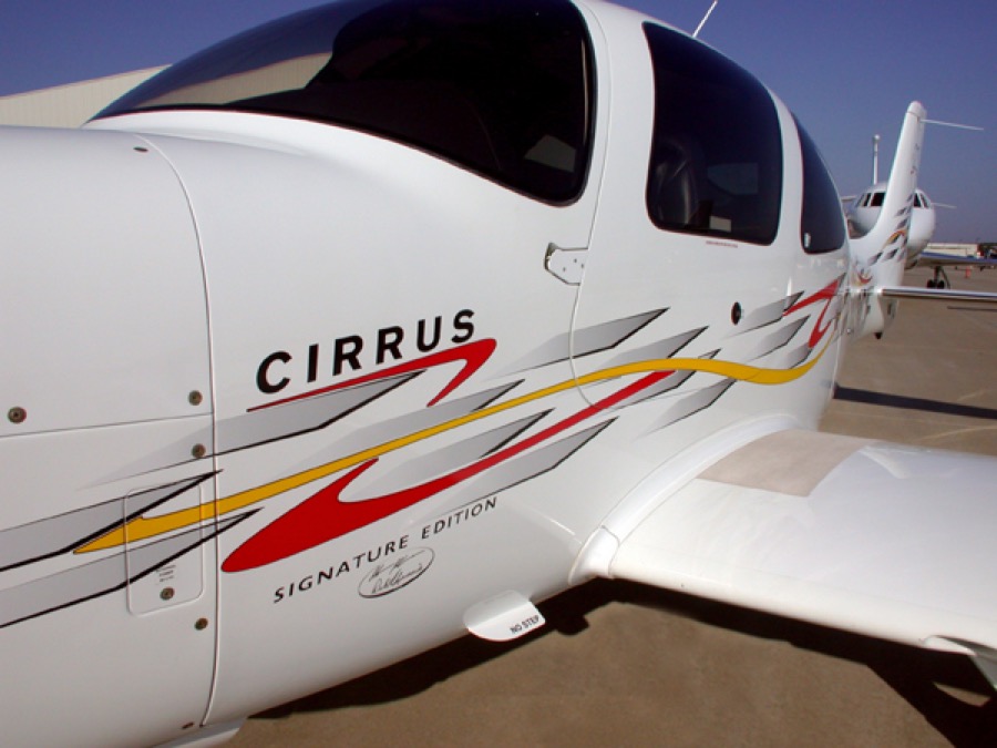 N833CF