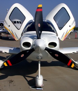N833CF