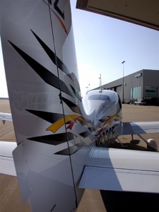 N833CF
