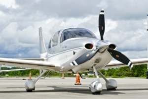 N921HR